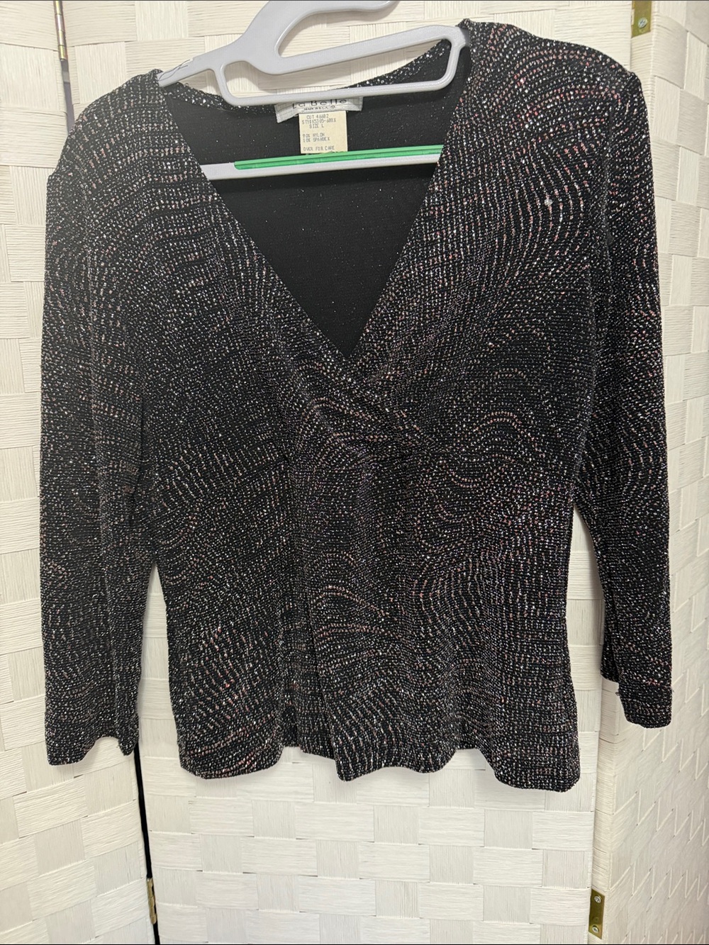 La Belle Black V-Neck Metallic Thread